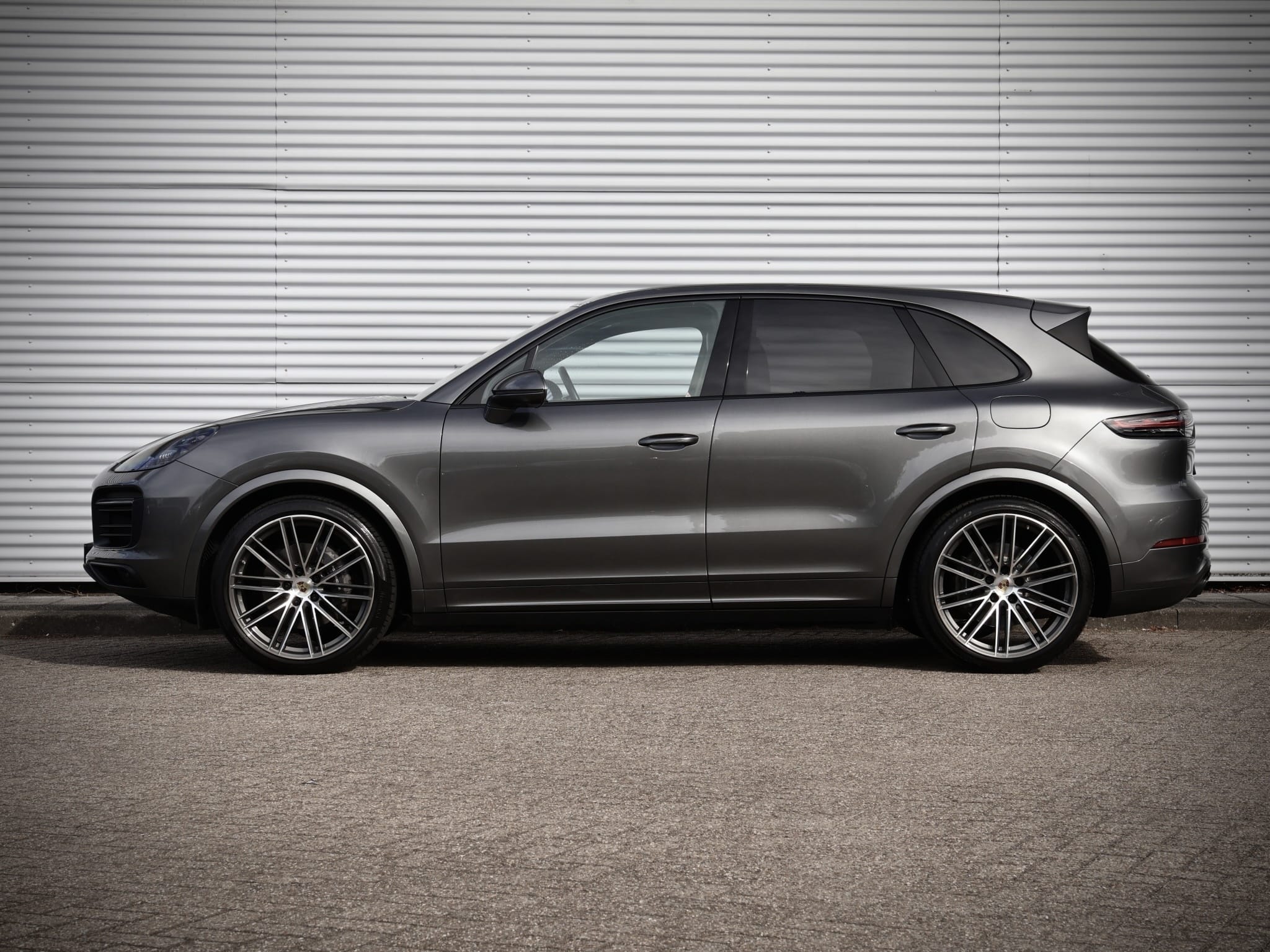Porsche Cayenne — foto 11