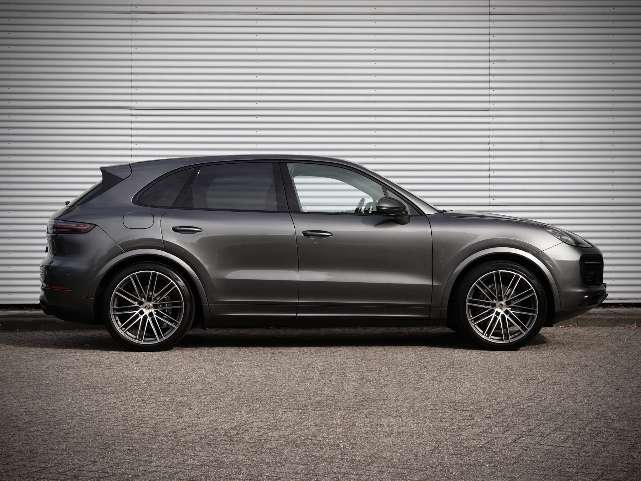 Porsche Cayenne — foto 14