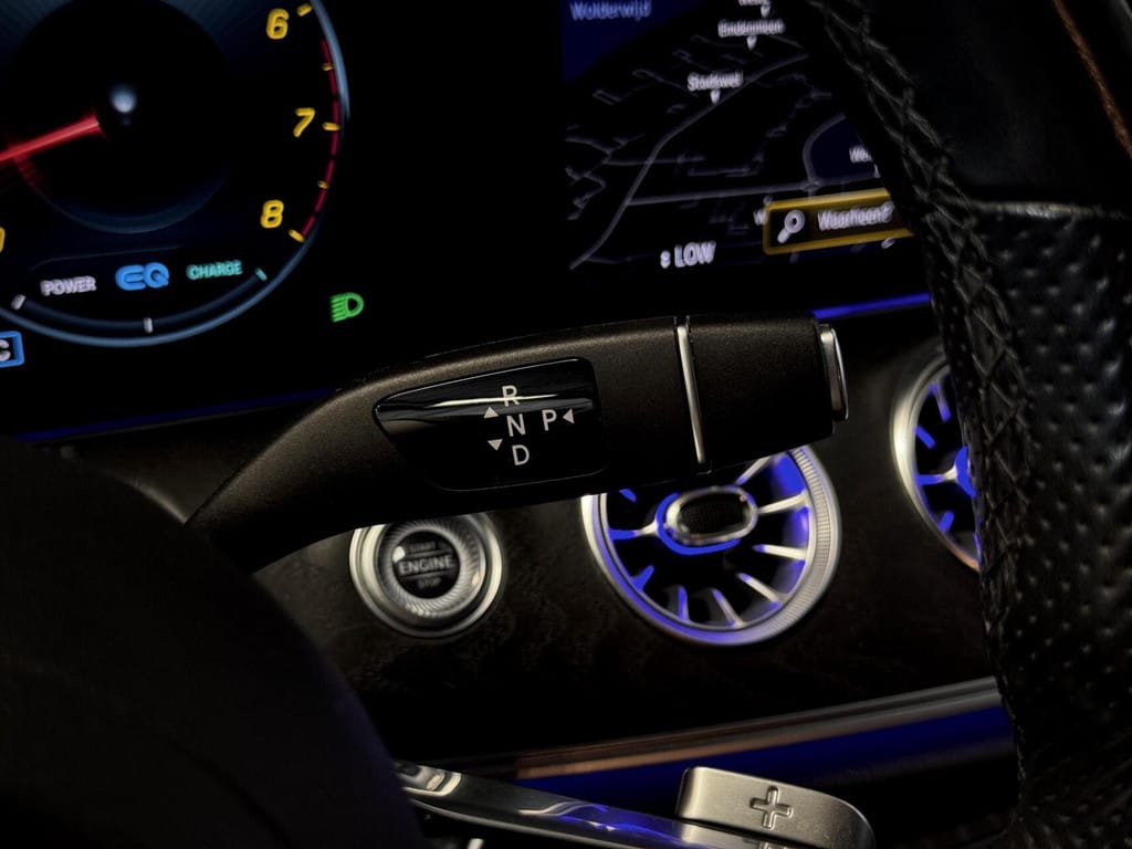 Mercedes-Benz E-Klasse — foto 49