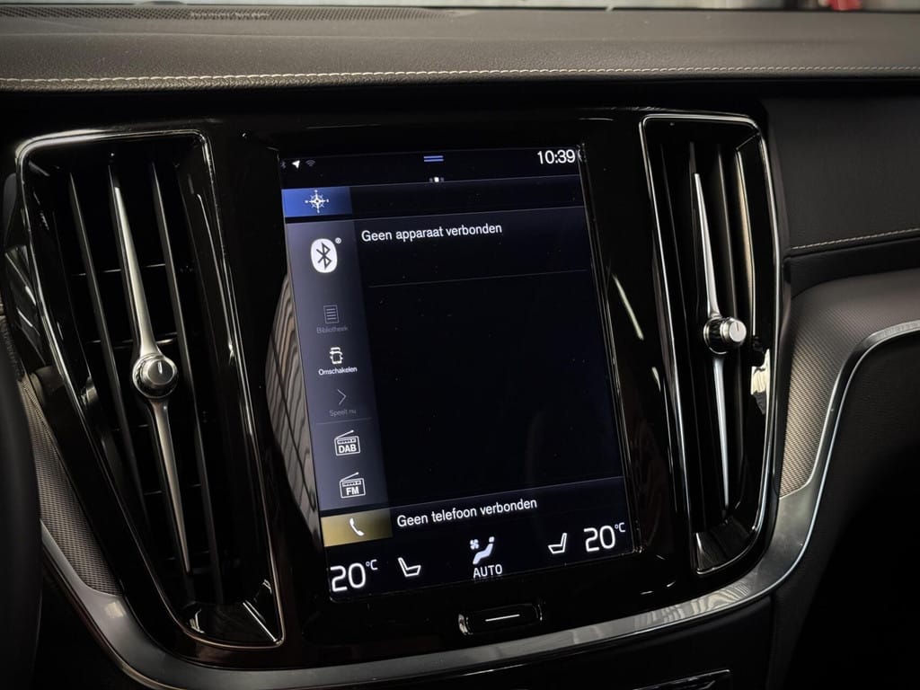 Volvo V60 — foto 23