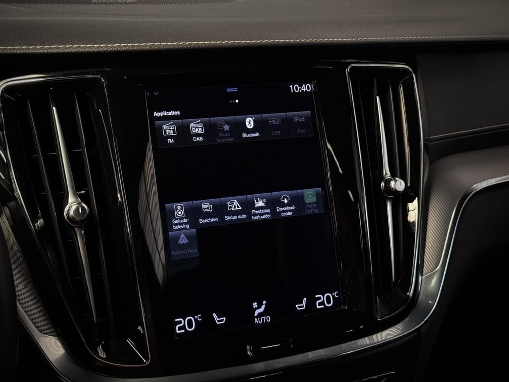 Volvo V60 — foto 24