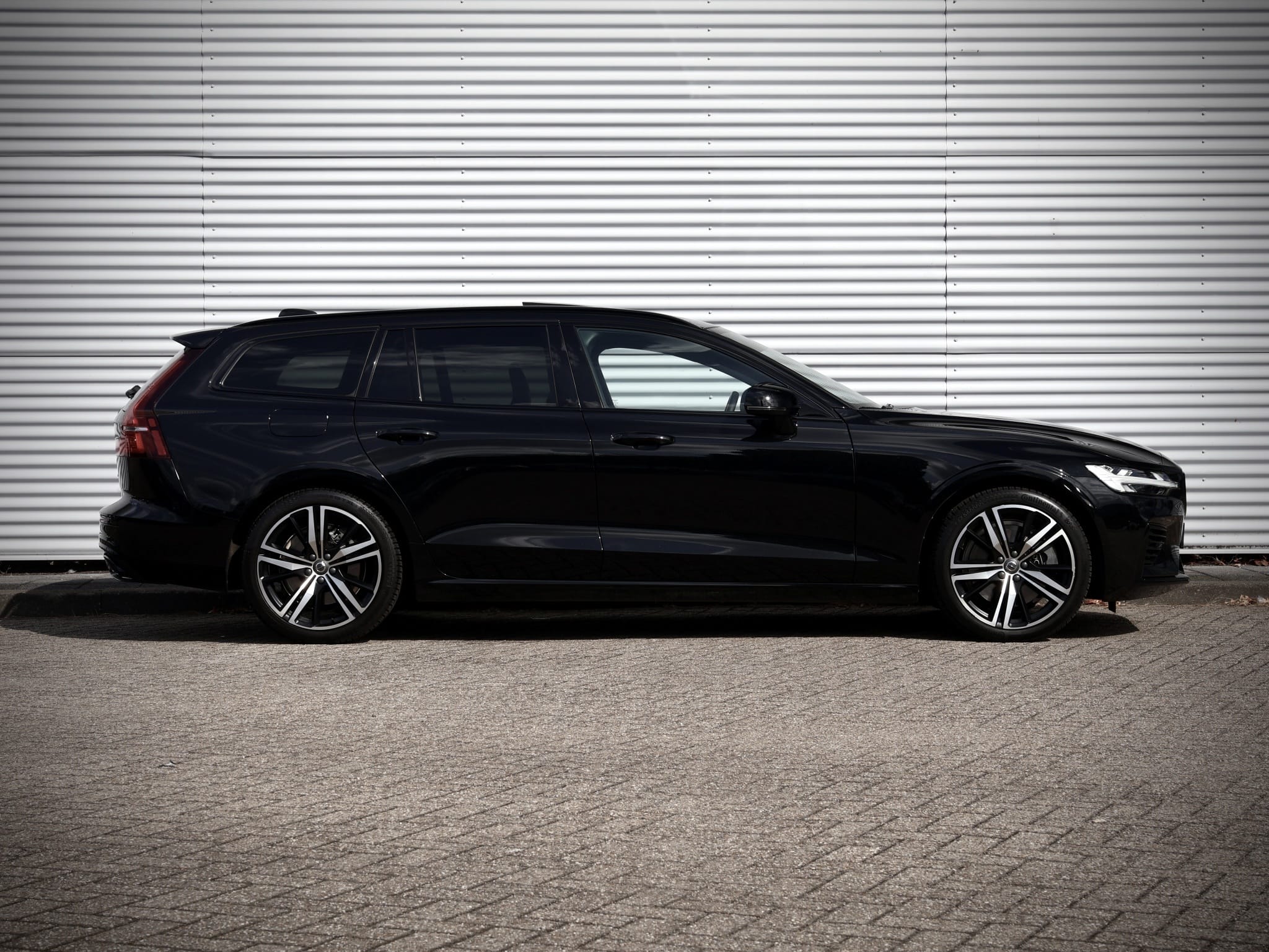 Volvo V60 — foto 14
