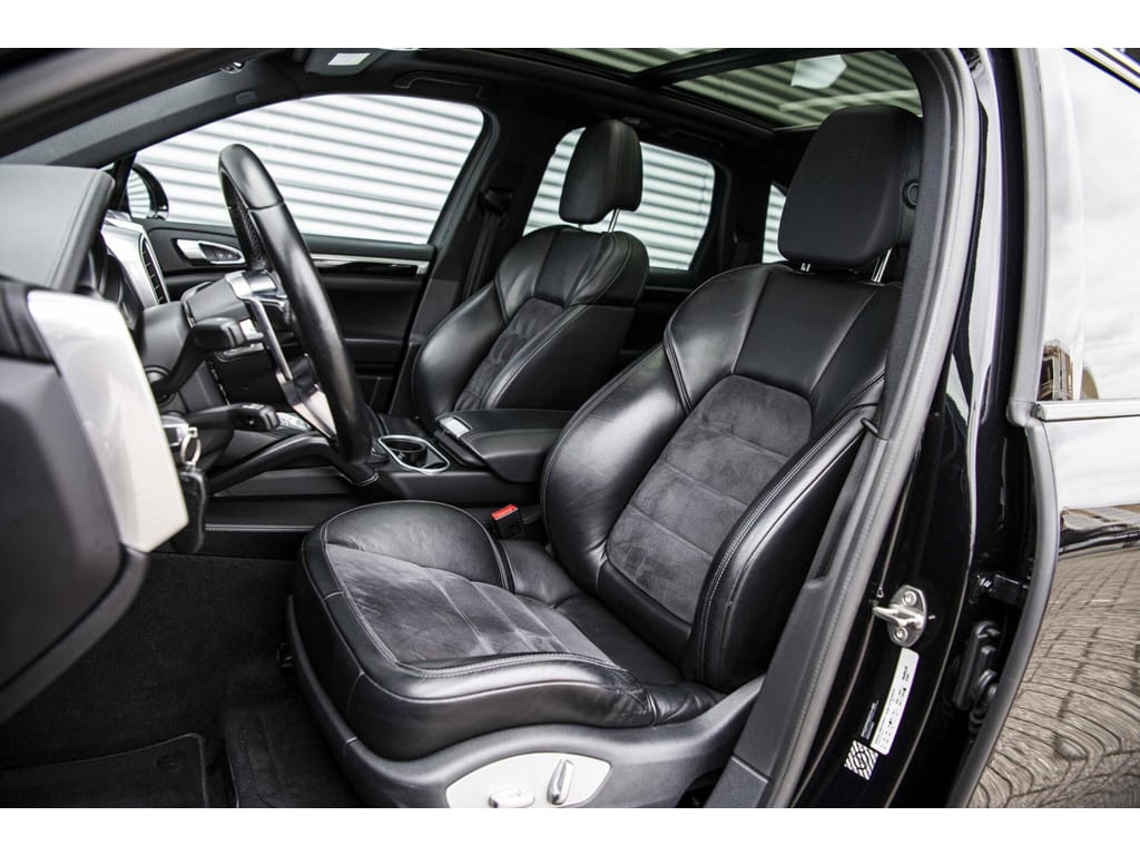 Porsche Cayenne — foto 6
