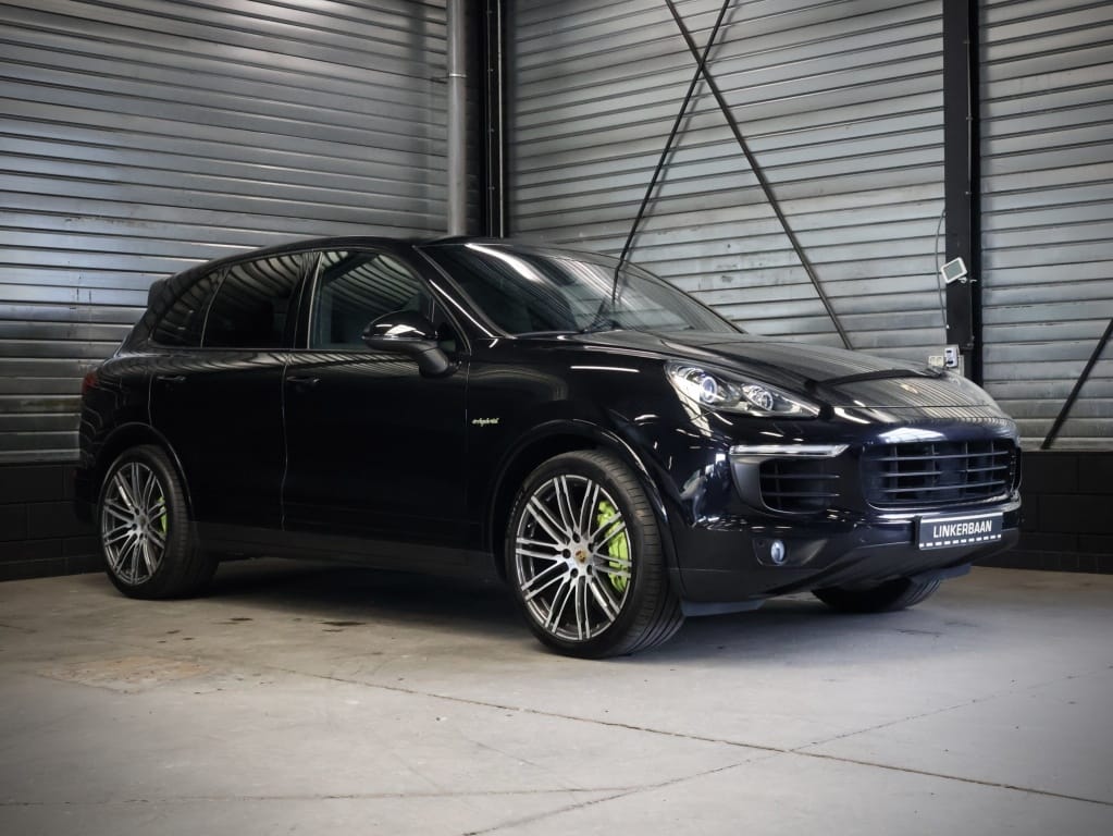 Porsche Cayenne — foto 15
