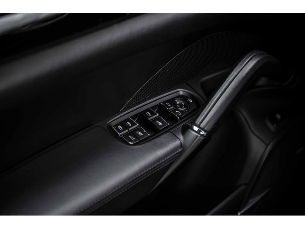 Porsche Cayenne — foto 46