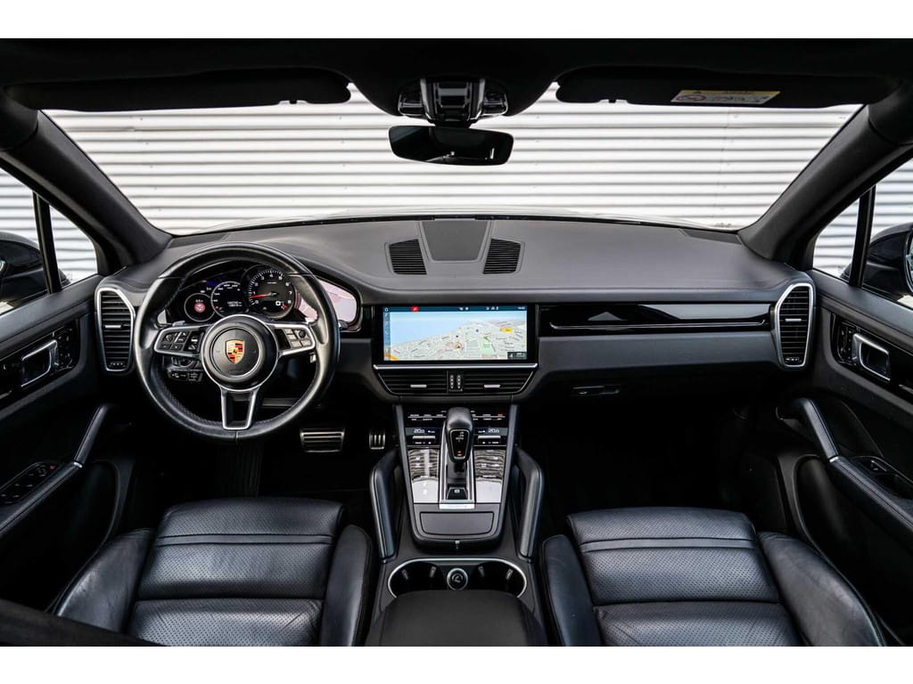 Porsche Cayenne — foto 9