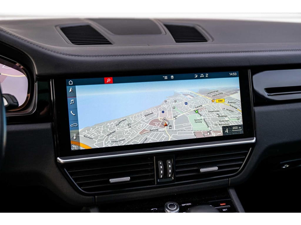 Porsche Cayenne — foto 18