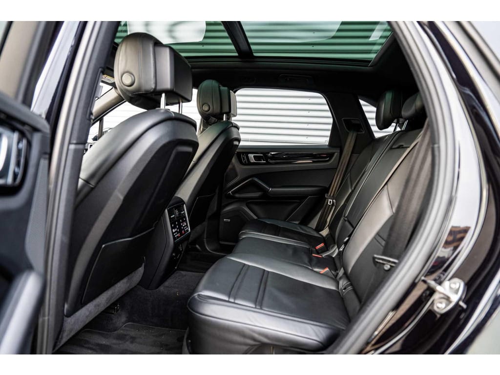 Porsche Cayenne — foto 34