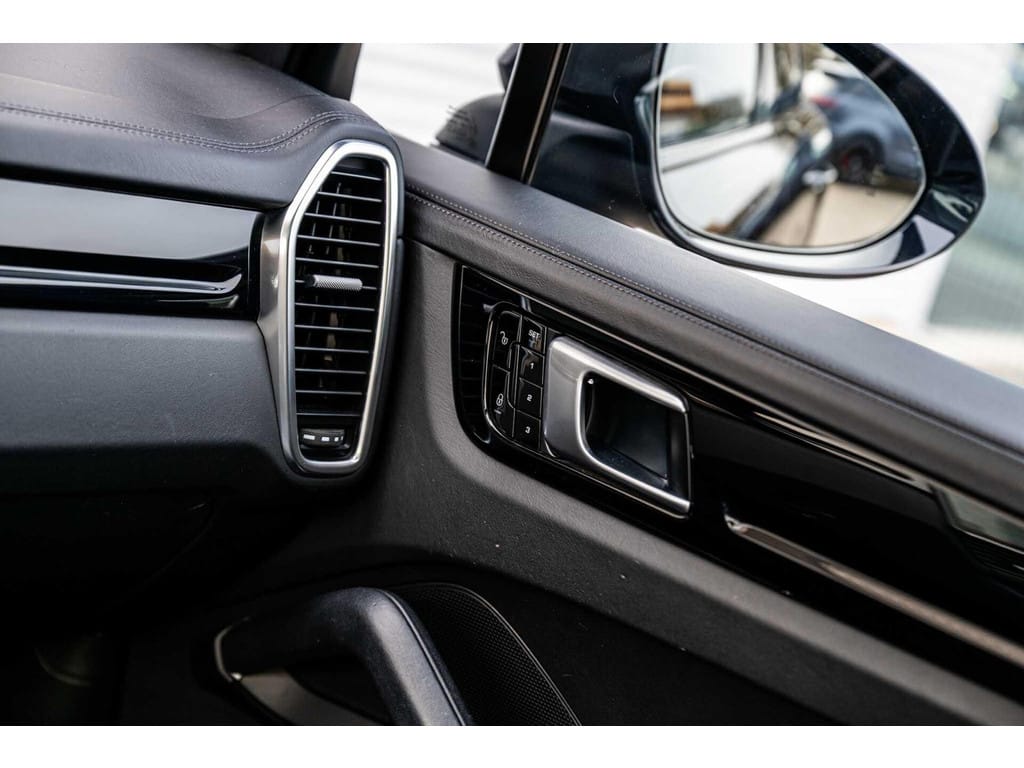 Porsche Cayenne — foto 42