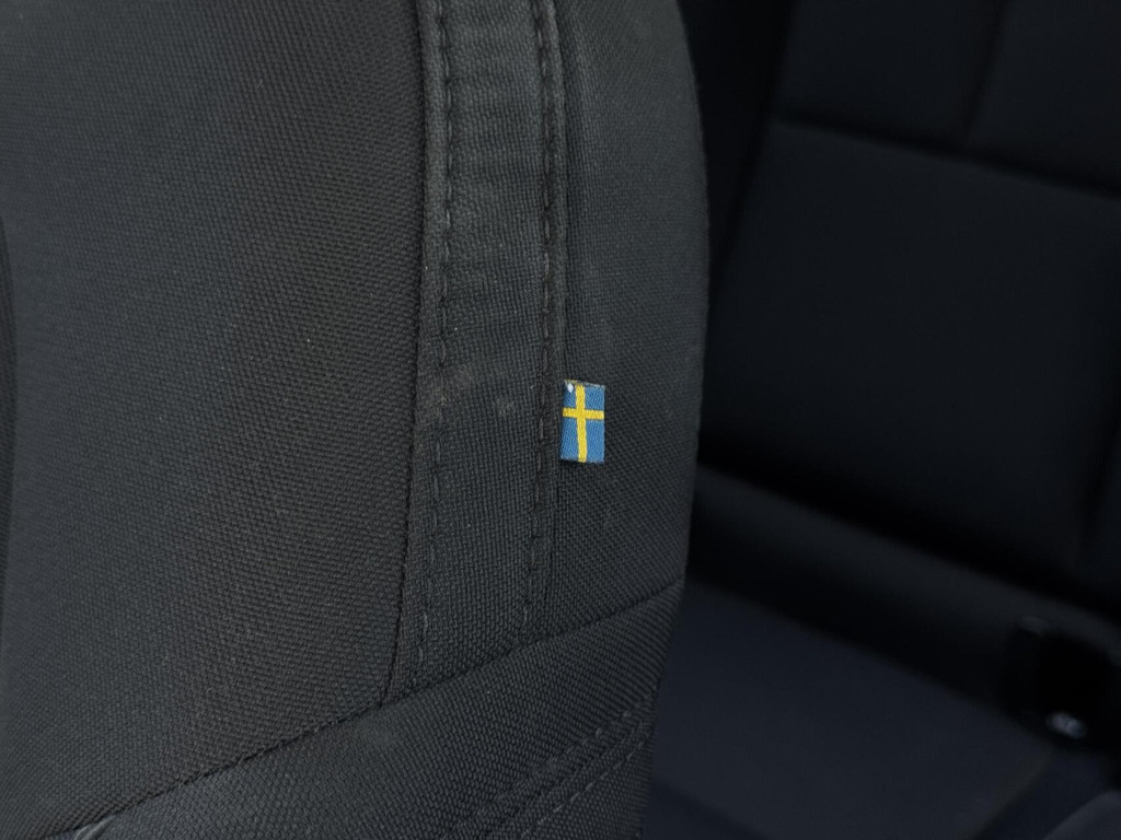 zoomed-item