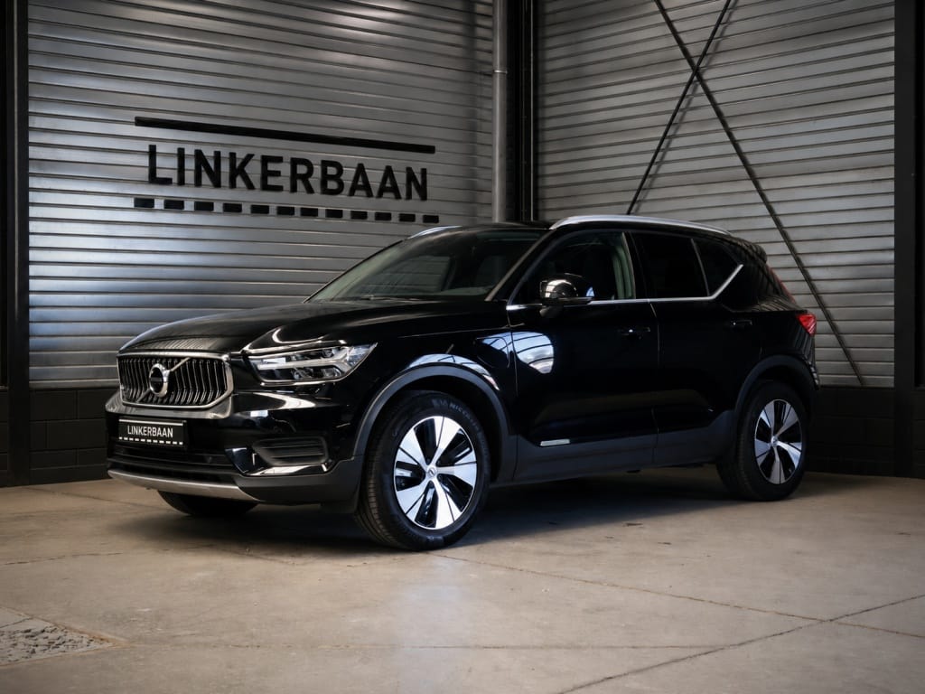 Volvo XC40 — foto 1