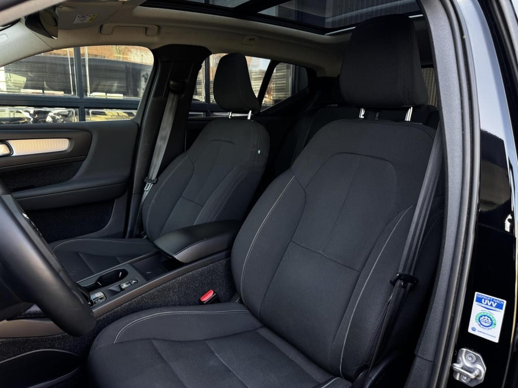 Volvo XC40 — foto 7