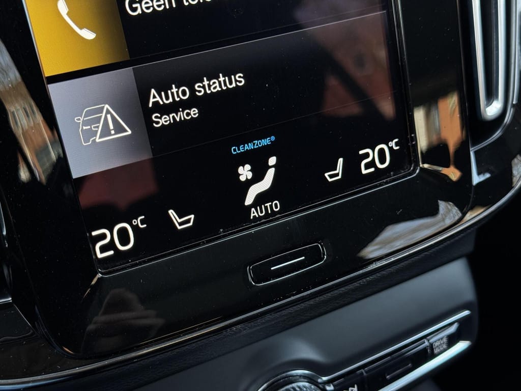Volvo XC40 — foto 24
