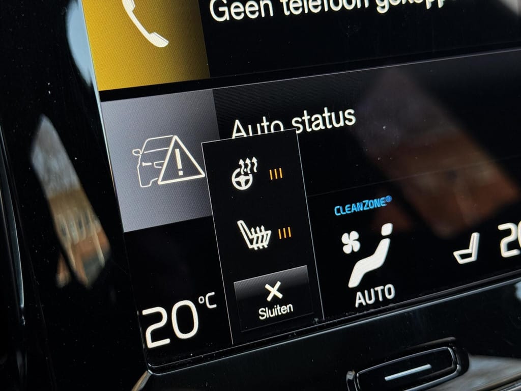 Volvo XC40 — foto 27