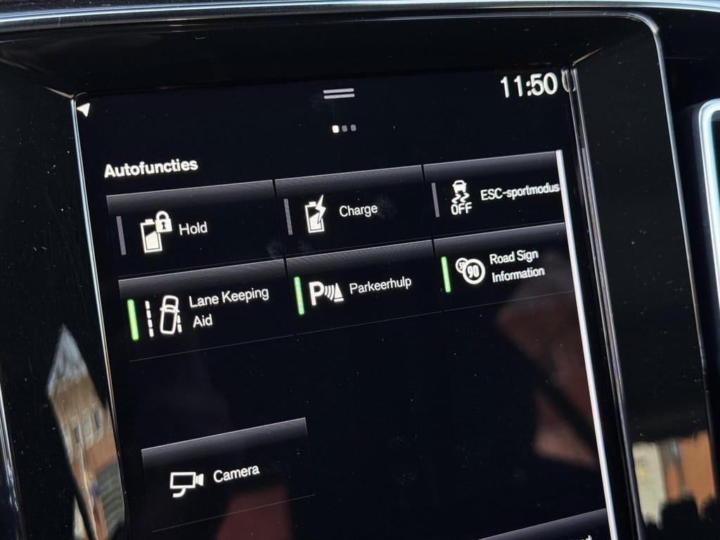Volvo XC40 — foto 30