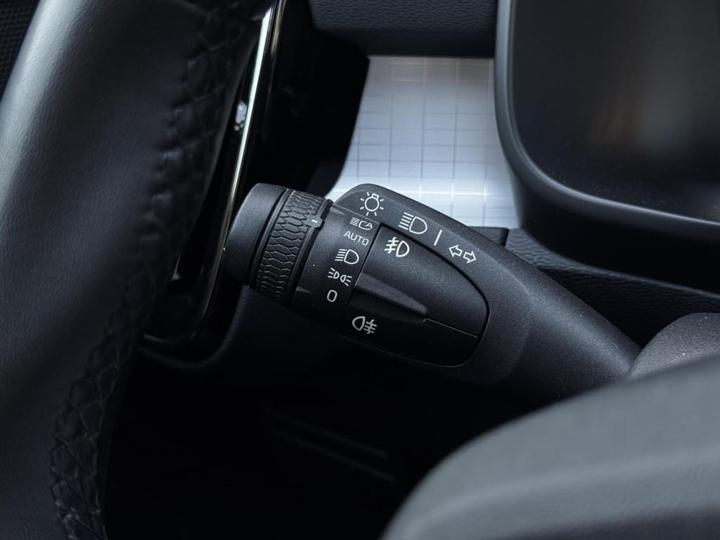 Volvo XC40 — foto 38