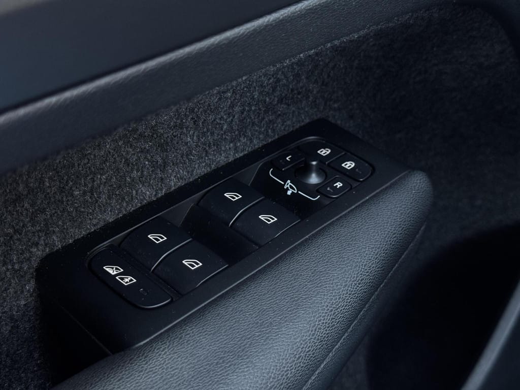 Volvo XC40 — foto 40