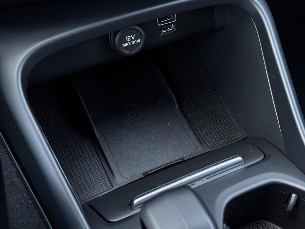 Volvo XC40 — foto 43