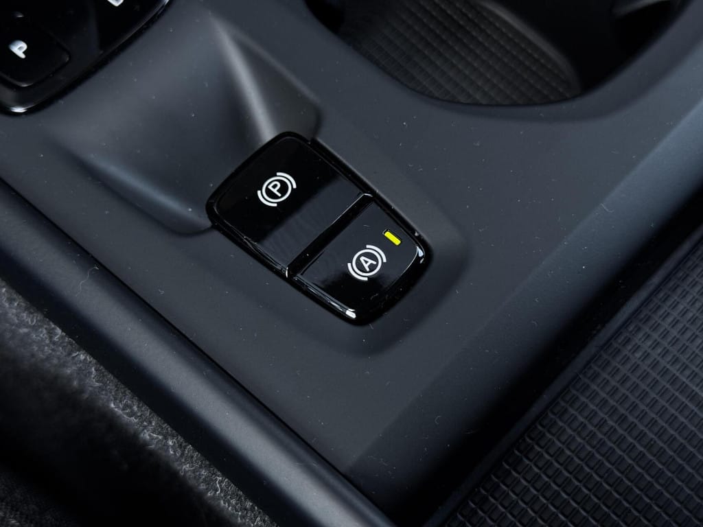 Volvo XC40 — foto 45