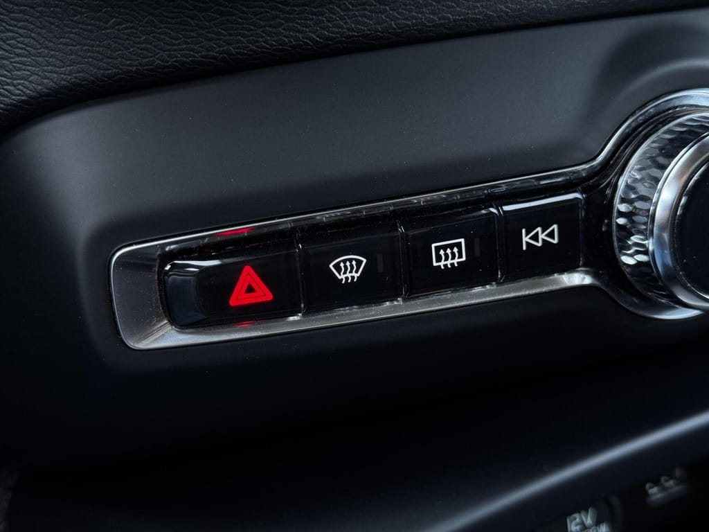 Volvo XC40 — foto 49