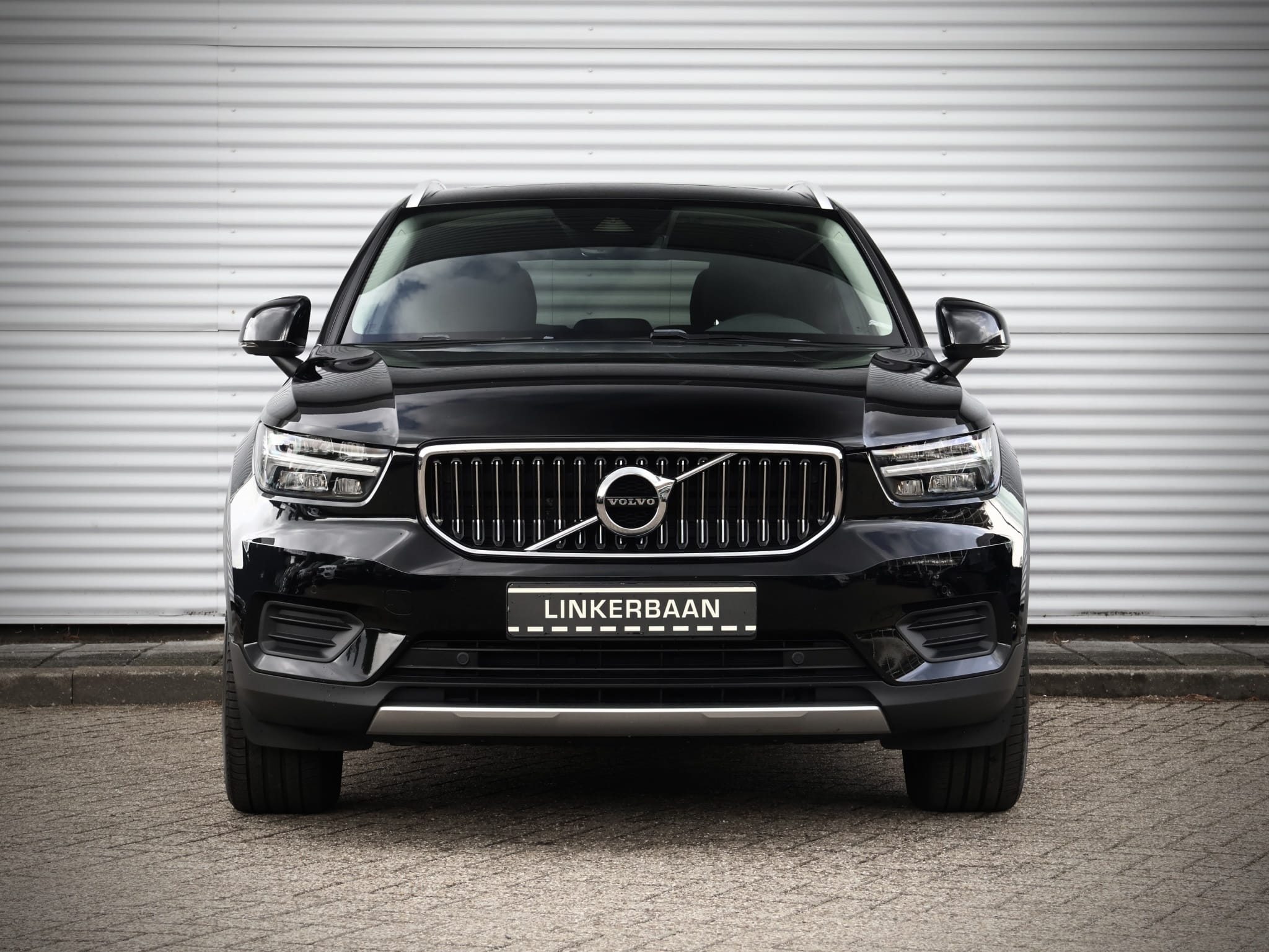 Volvo XC40 — foto 12