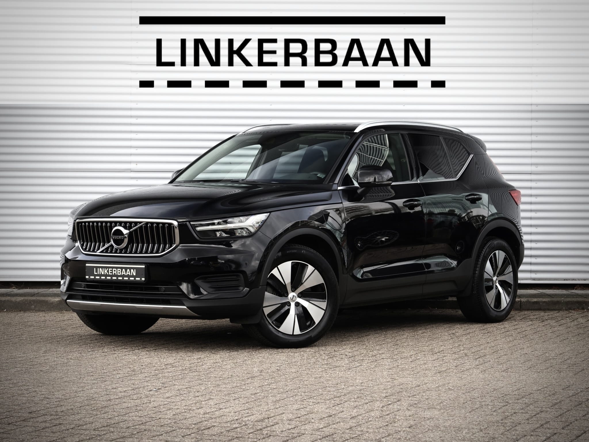 Volvo XC40 — foto 1