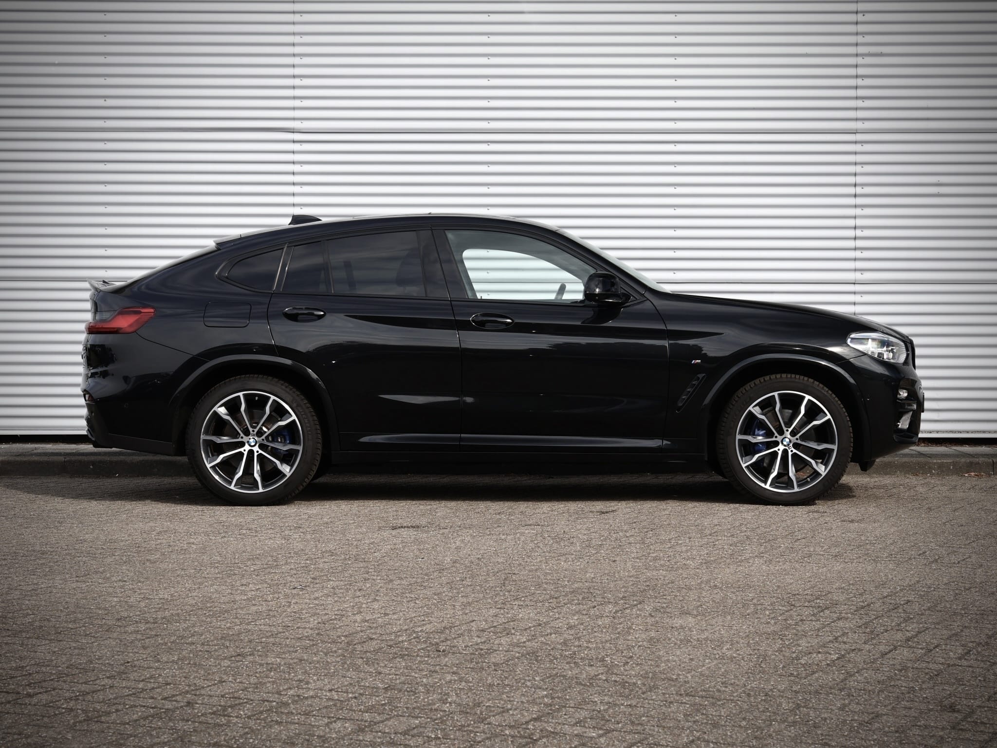 BMW X4 — foto 13