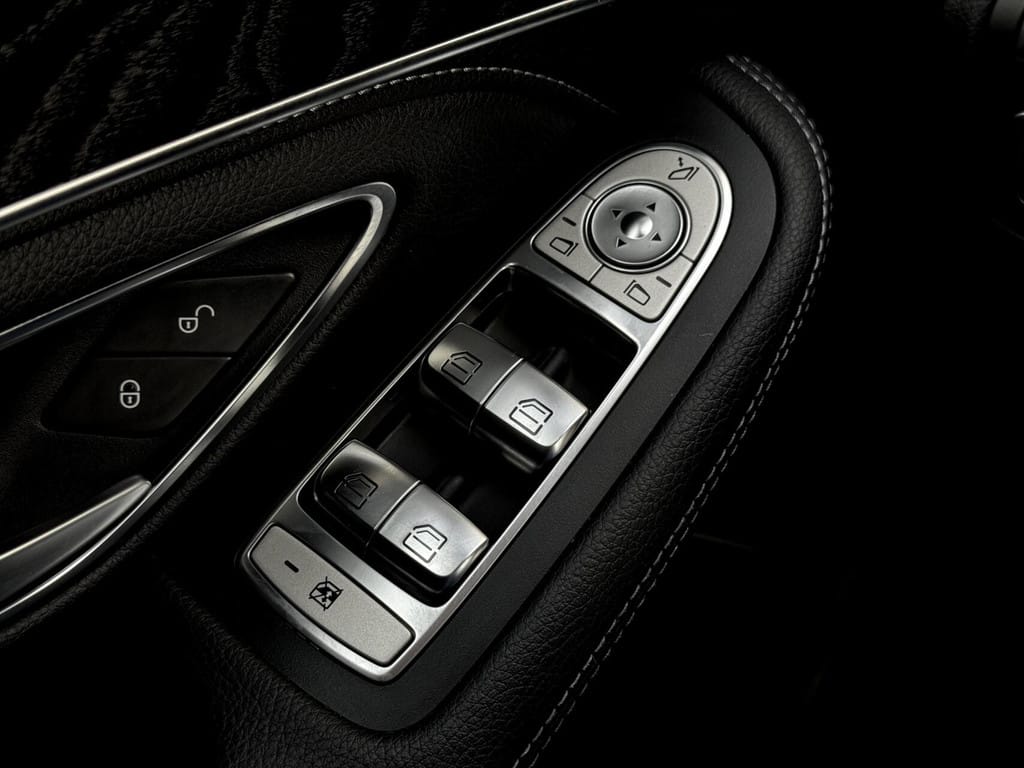 Mercedes-Benz C-Klasse — foto 31