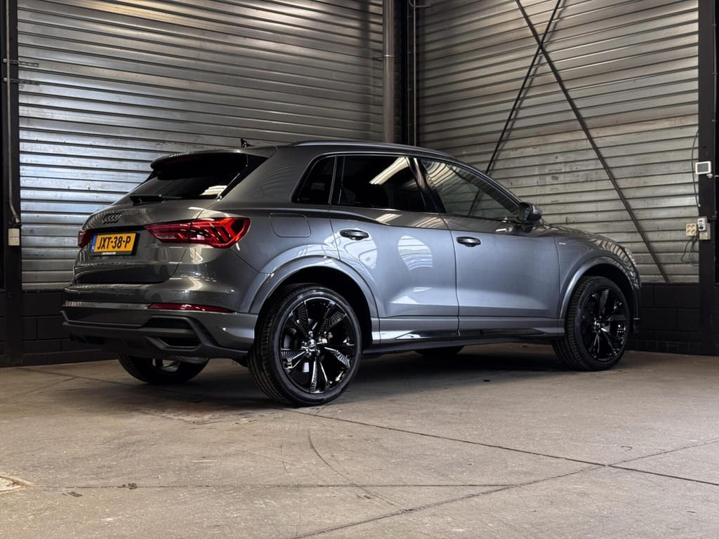 Audi Q3 — foto 4