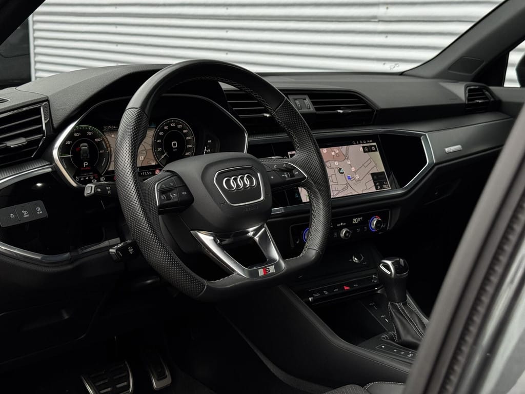 Audi Q3 — foto 5