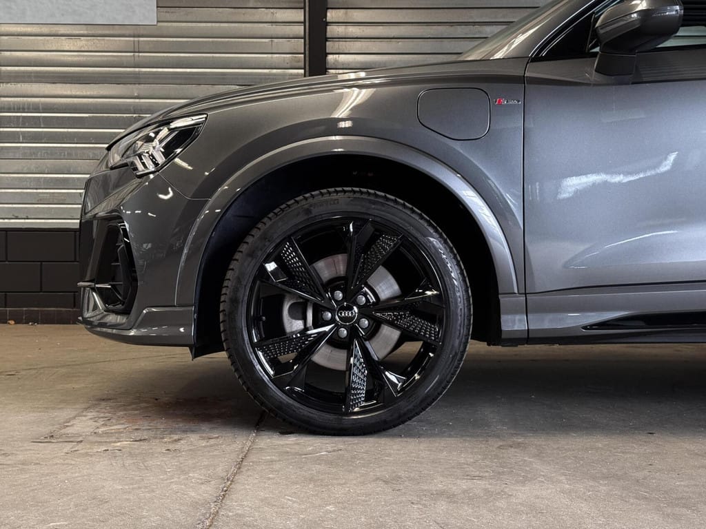 Audi Q3 — foto 10