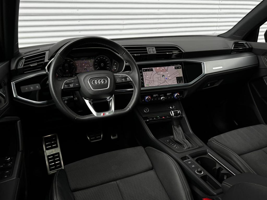 Audi Q3 — foto 26