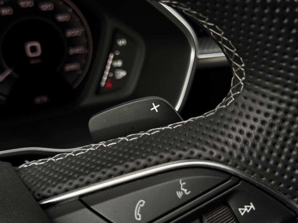 Audi Q3 — foto 36