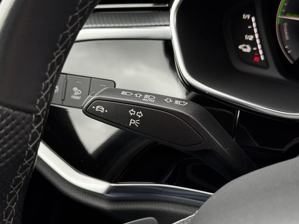 Audi Q3 — foto 37