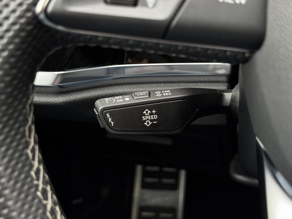 Audi Q3 — foto 38