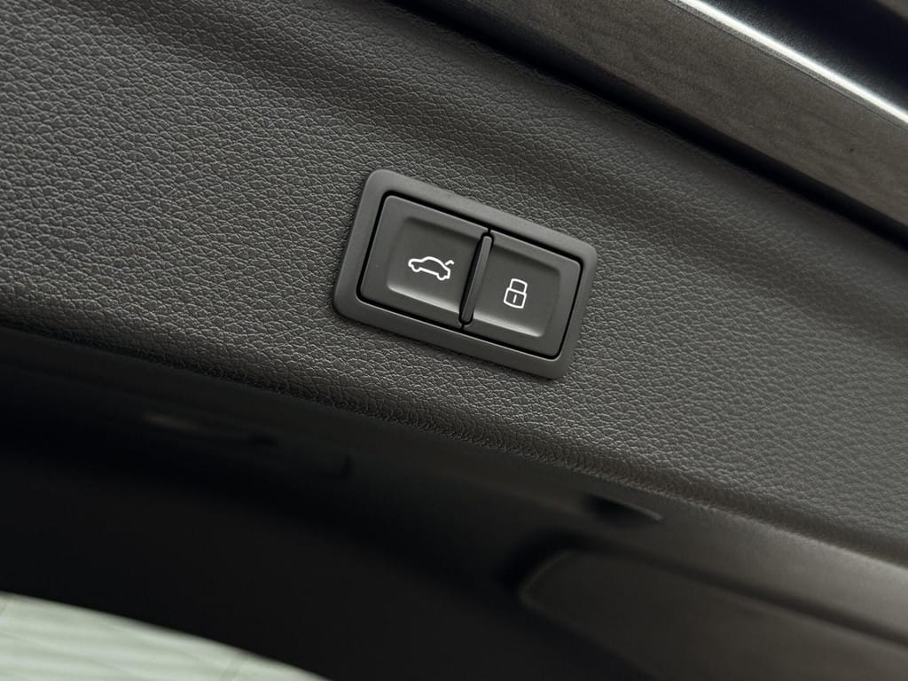 Audi Q3 — foto 52