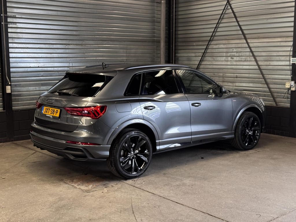 Audi Q3 — foto 61
