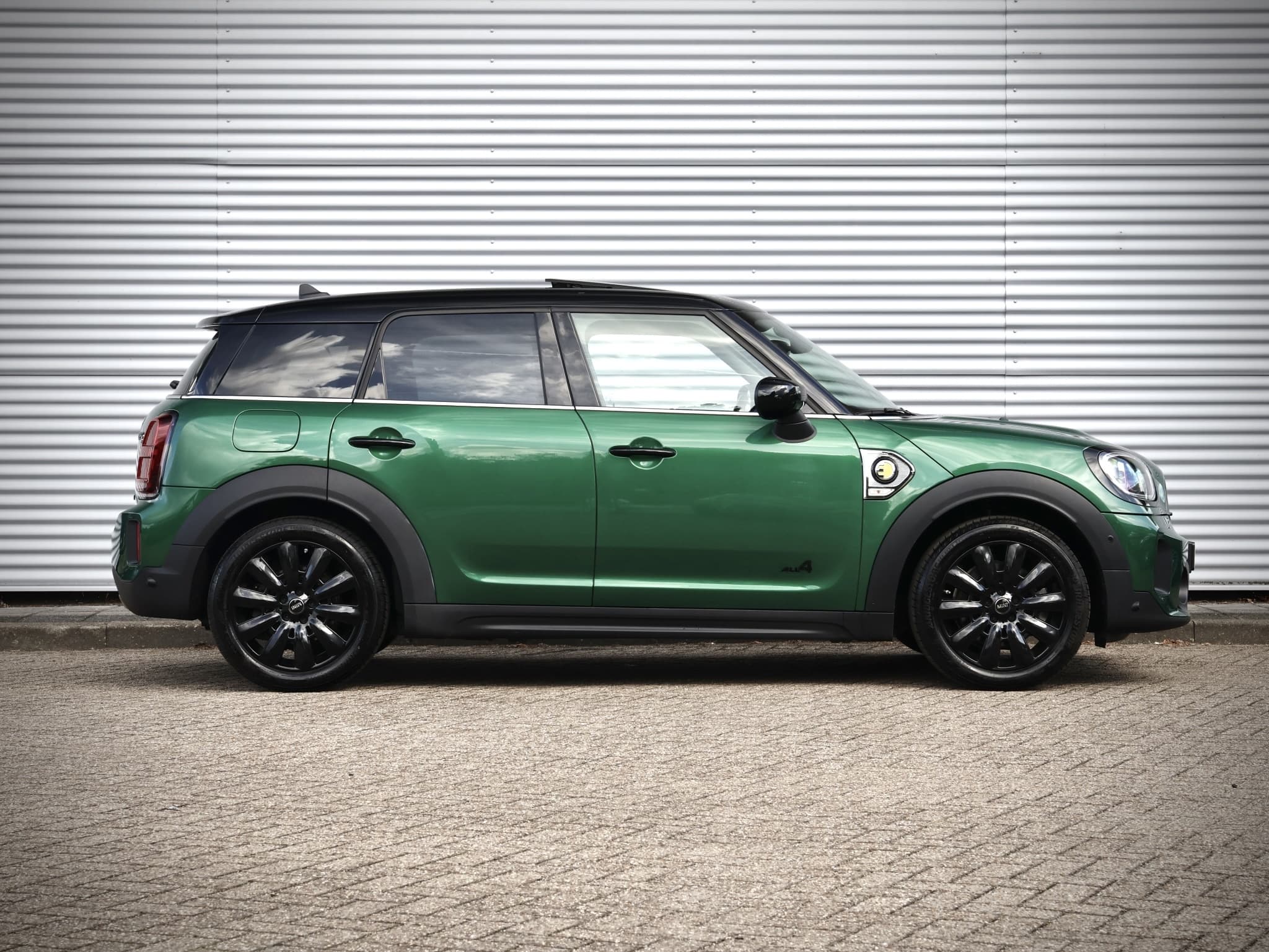 Vehicle thumbnail