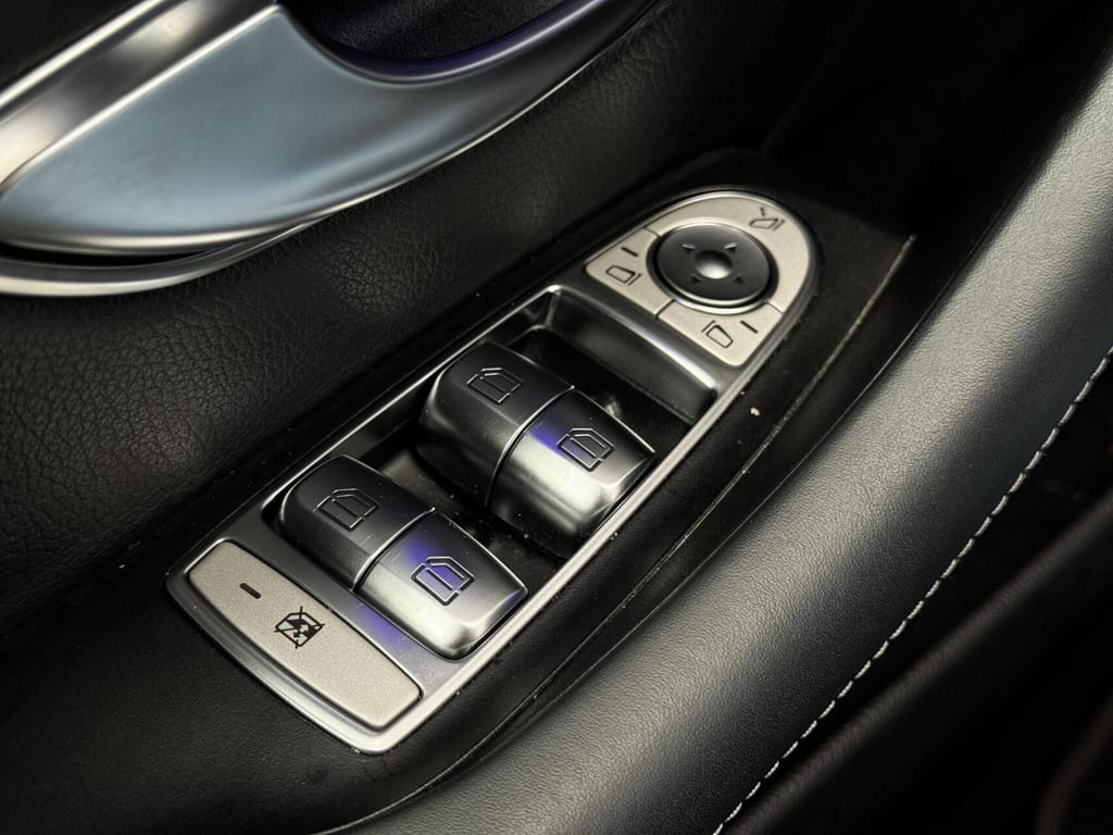 Mercedes-Benz AMG GT 4-Door Coupe — foto 26