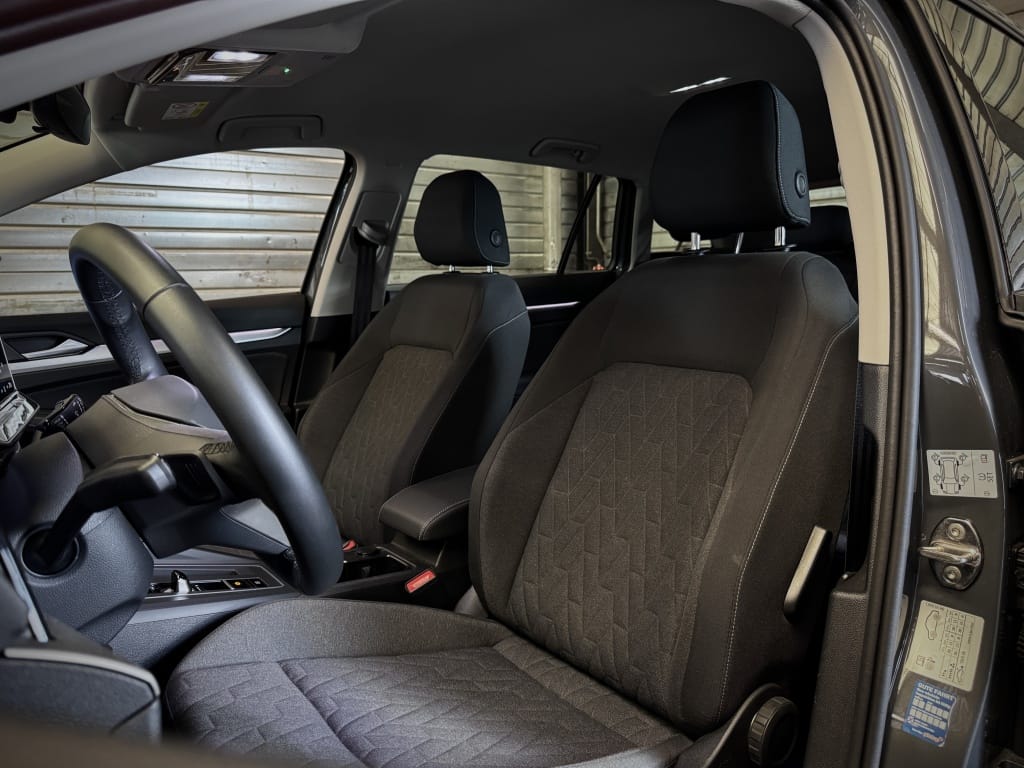 Volkswagen Golf — foto 5