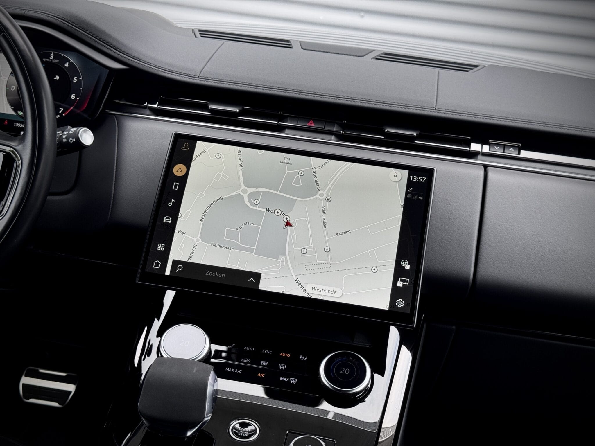 Land Rover Range Rover Sport — foto 18