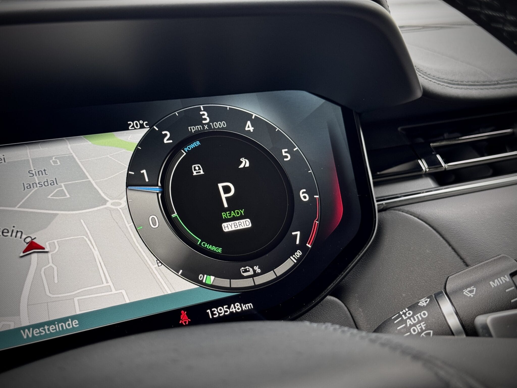 Land Rover Range Rover Sport — foto 39