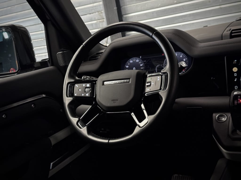 Land Rover Defender — foto 26