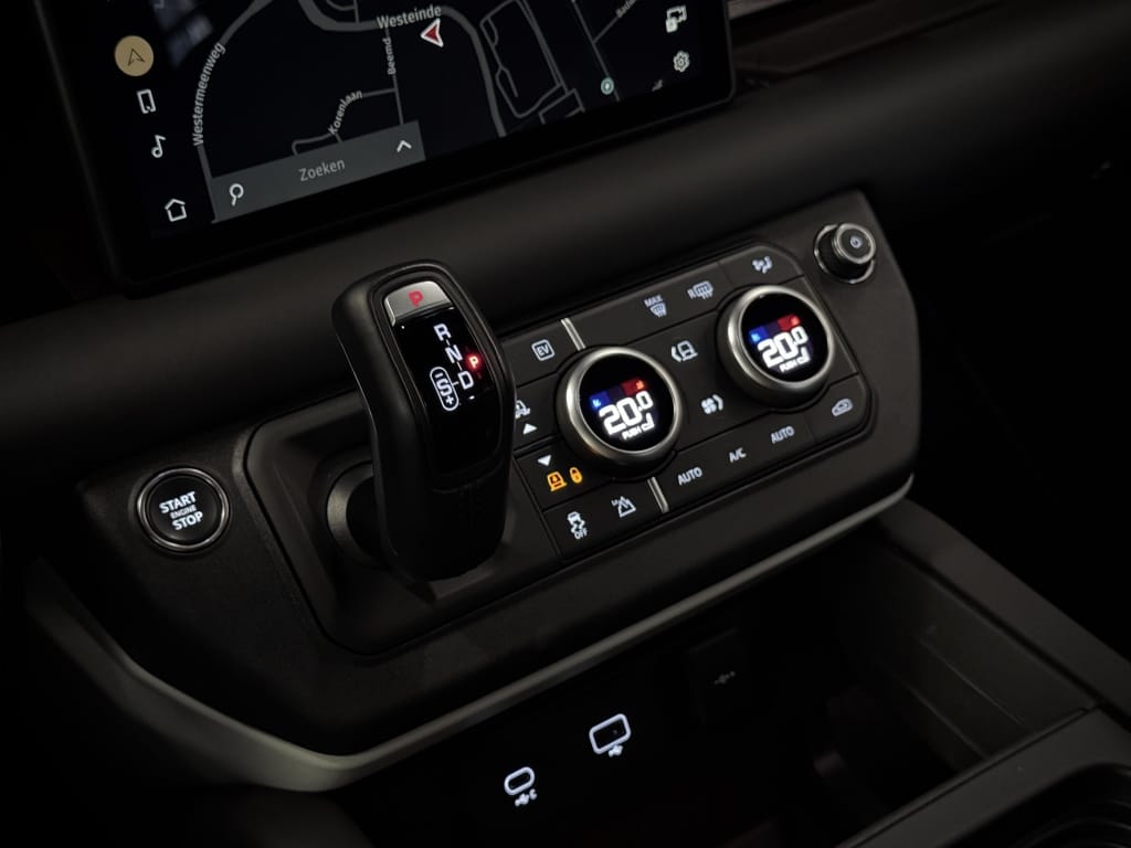 Land Rover Defender — foto 42