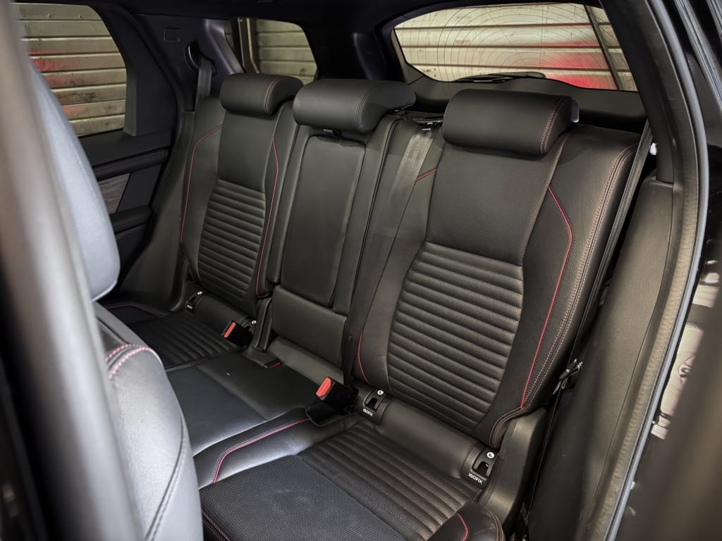Land Rover Discovery Sport — foto 7