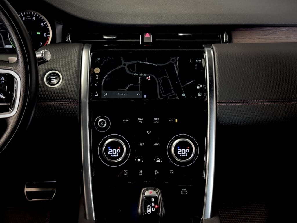 Land Rover Discovery Sport — foto 24