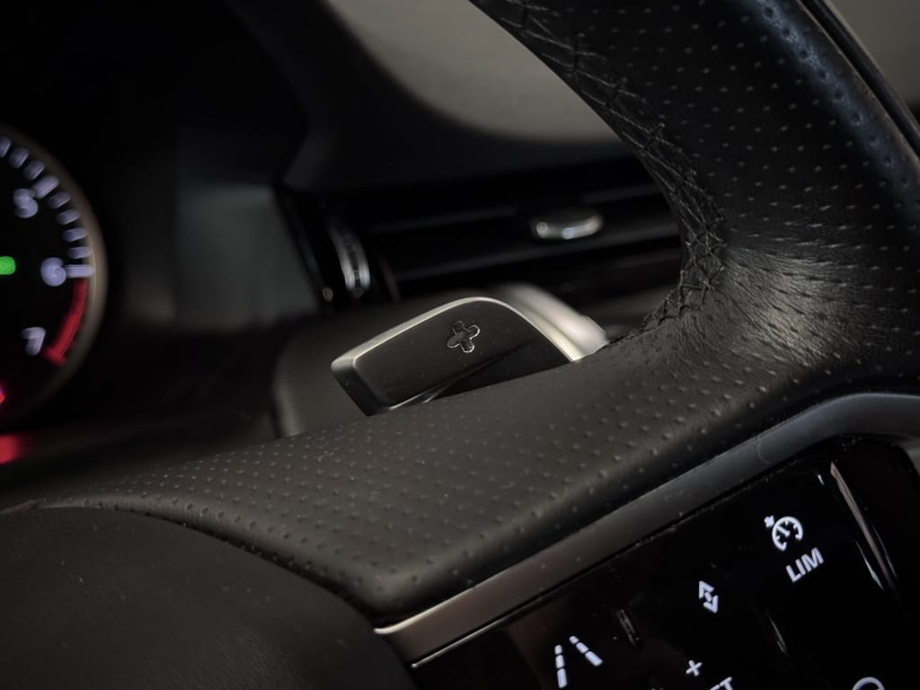 Land Rover Discovery Sport — foto 42