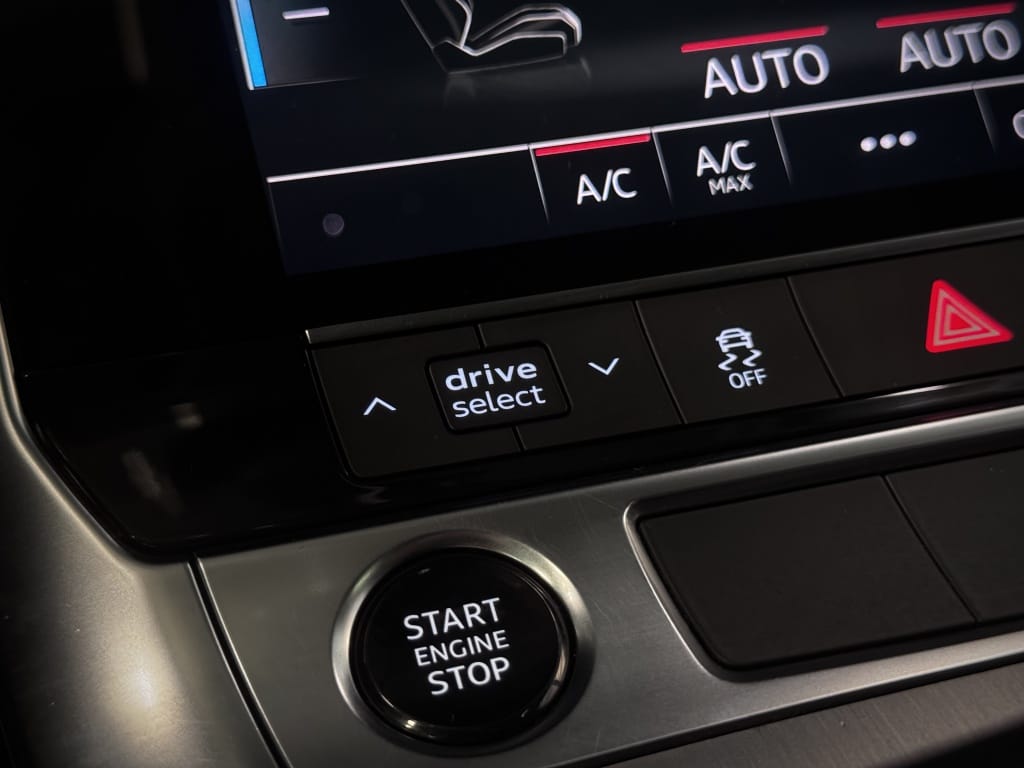 Audi A6 — foto 28