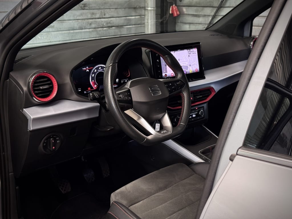 SEAT Arona — foto 4