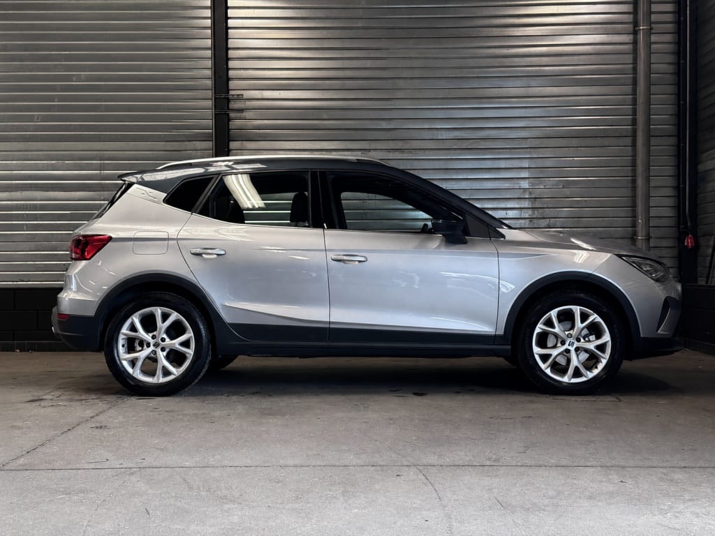 SEAT Arona — foto 13